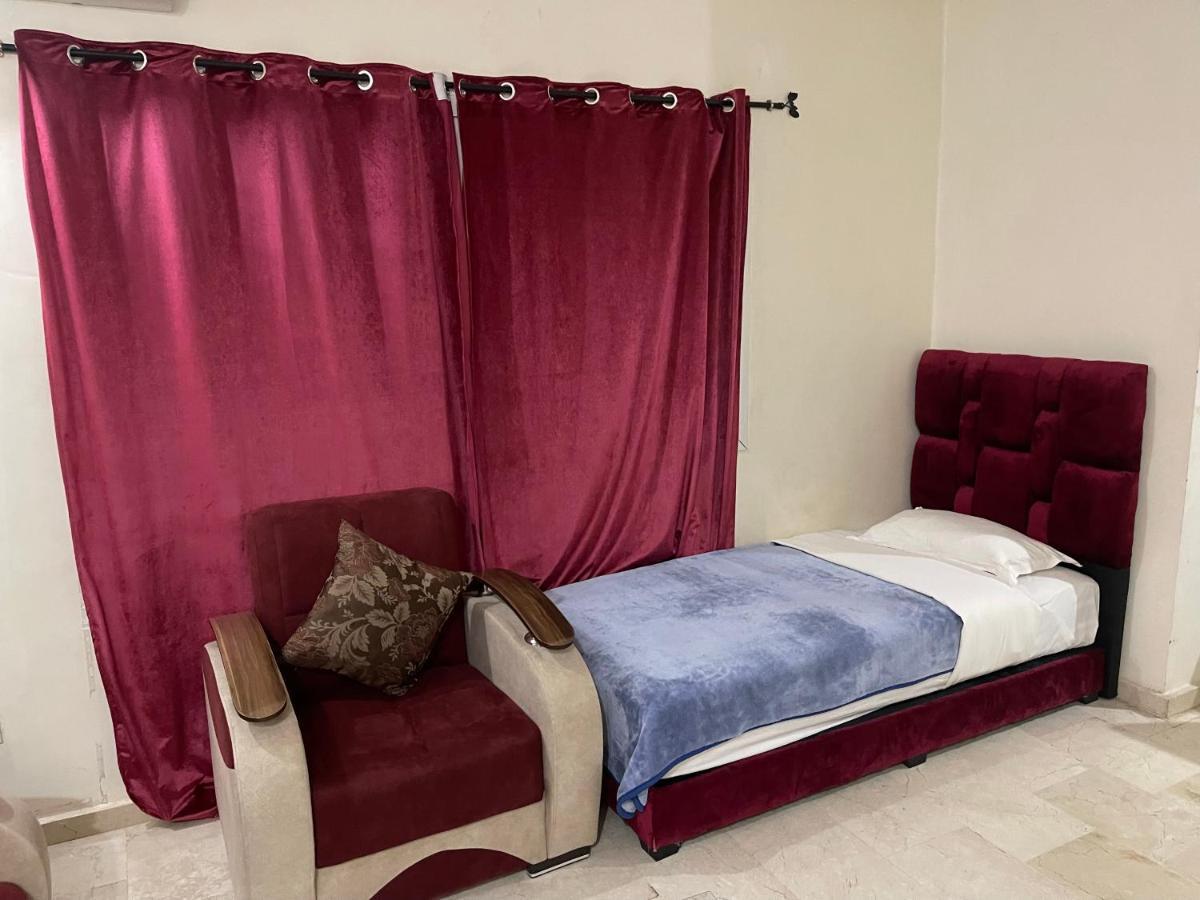 16 2em Etage Apartment *